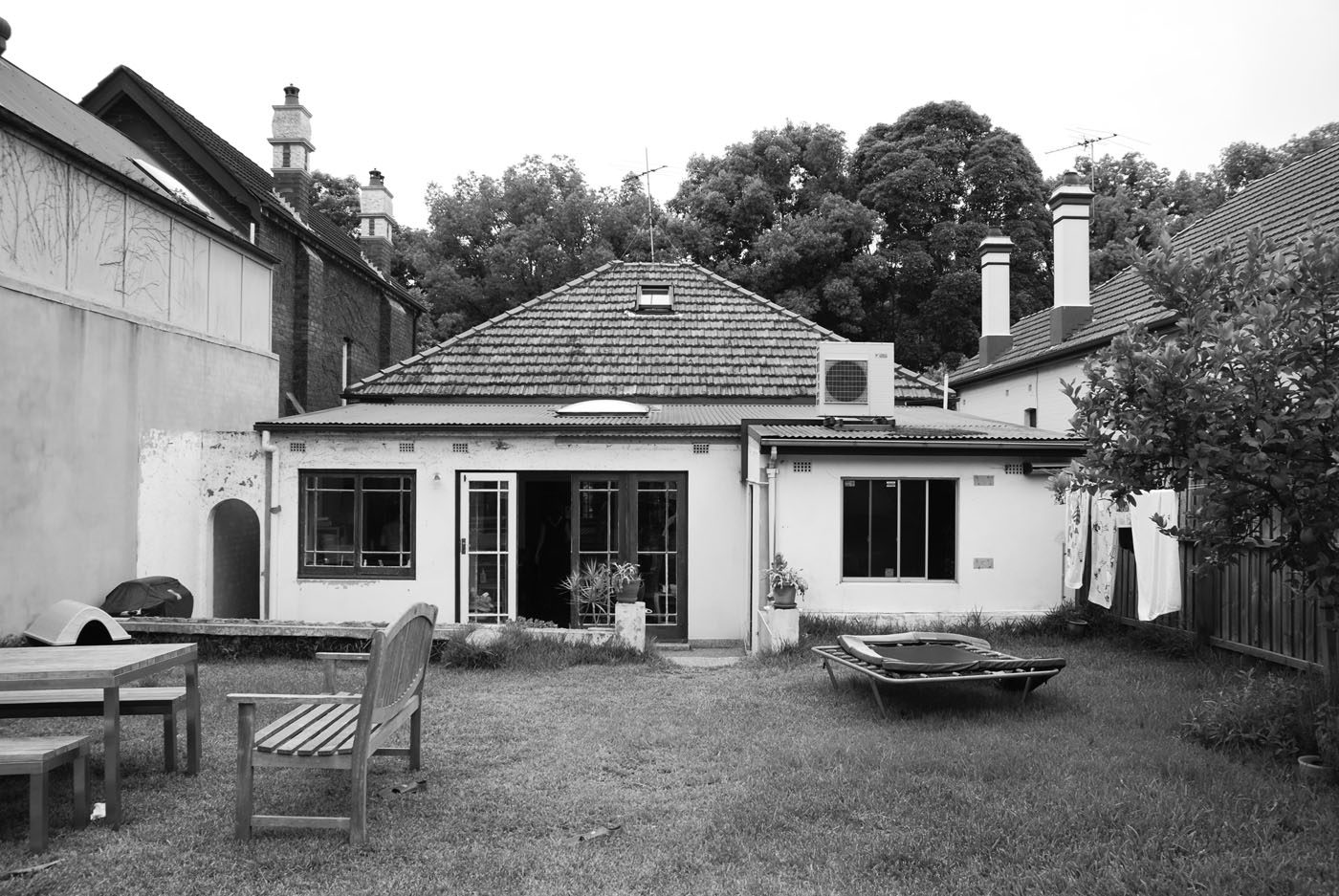 Photo of the house before the renovation