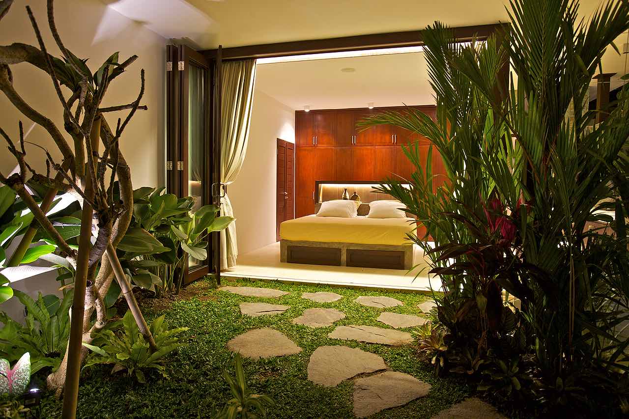 Bali villa bedroom